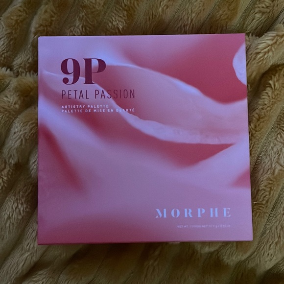 NIB Morphe 9P Petal Passion Artistry Palette - Picture 2 of 3